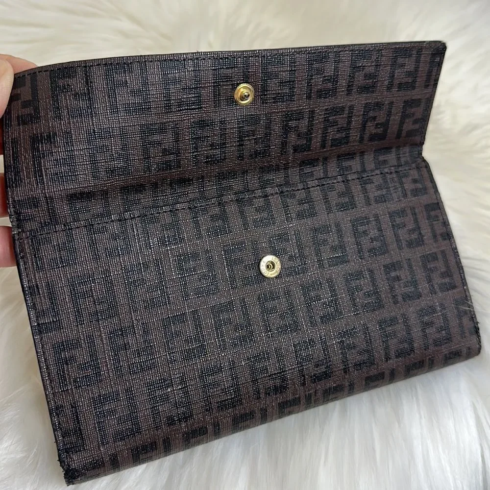 💯Authentic Fendi Monogram Large FF Logo🍀
